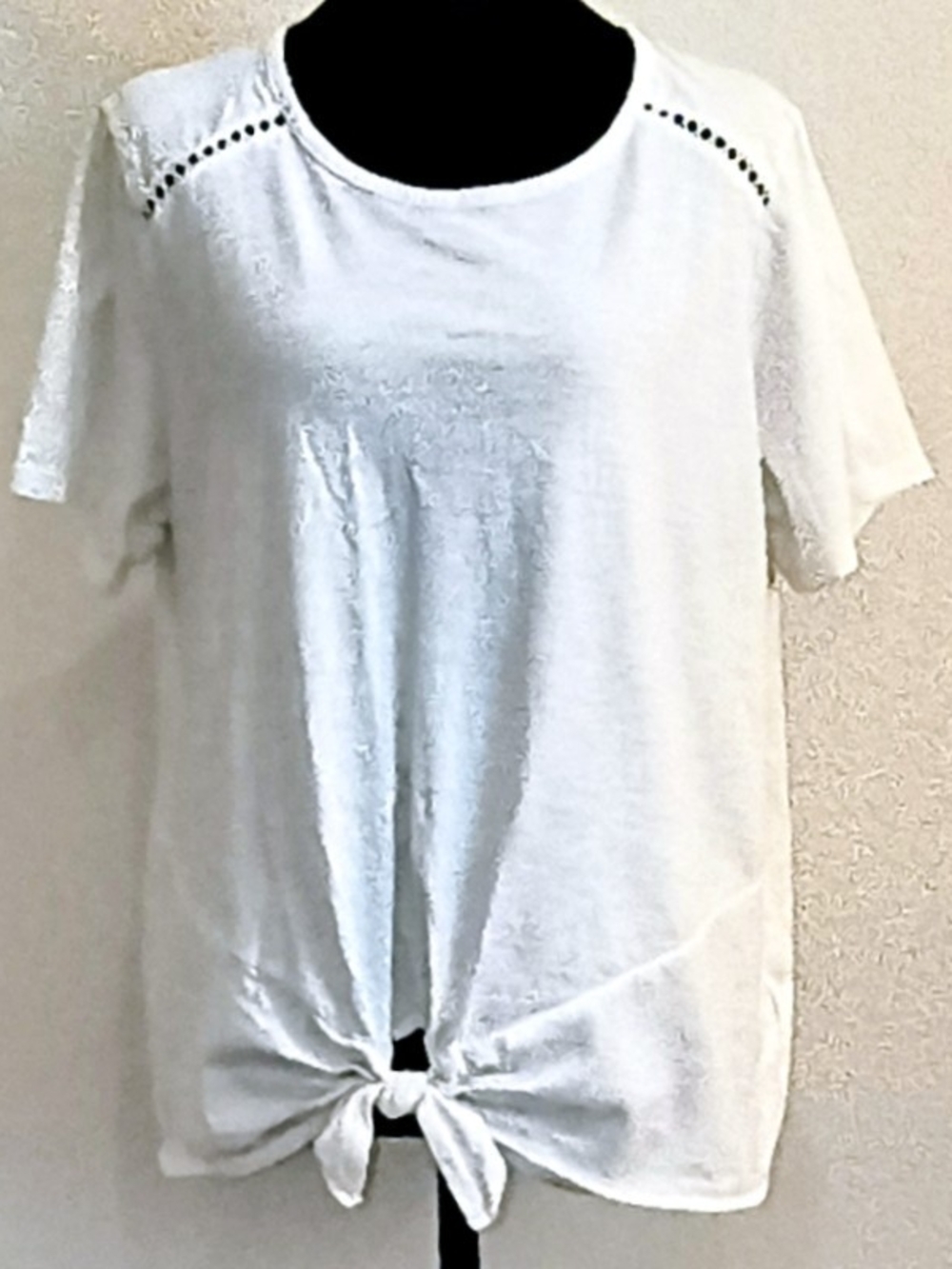 Old Navy White Short-Sleeve Tie-Front Tee